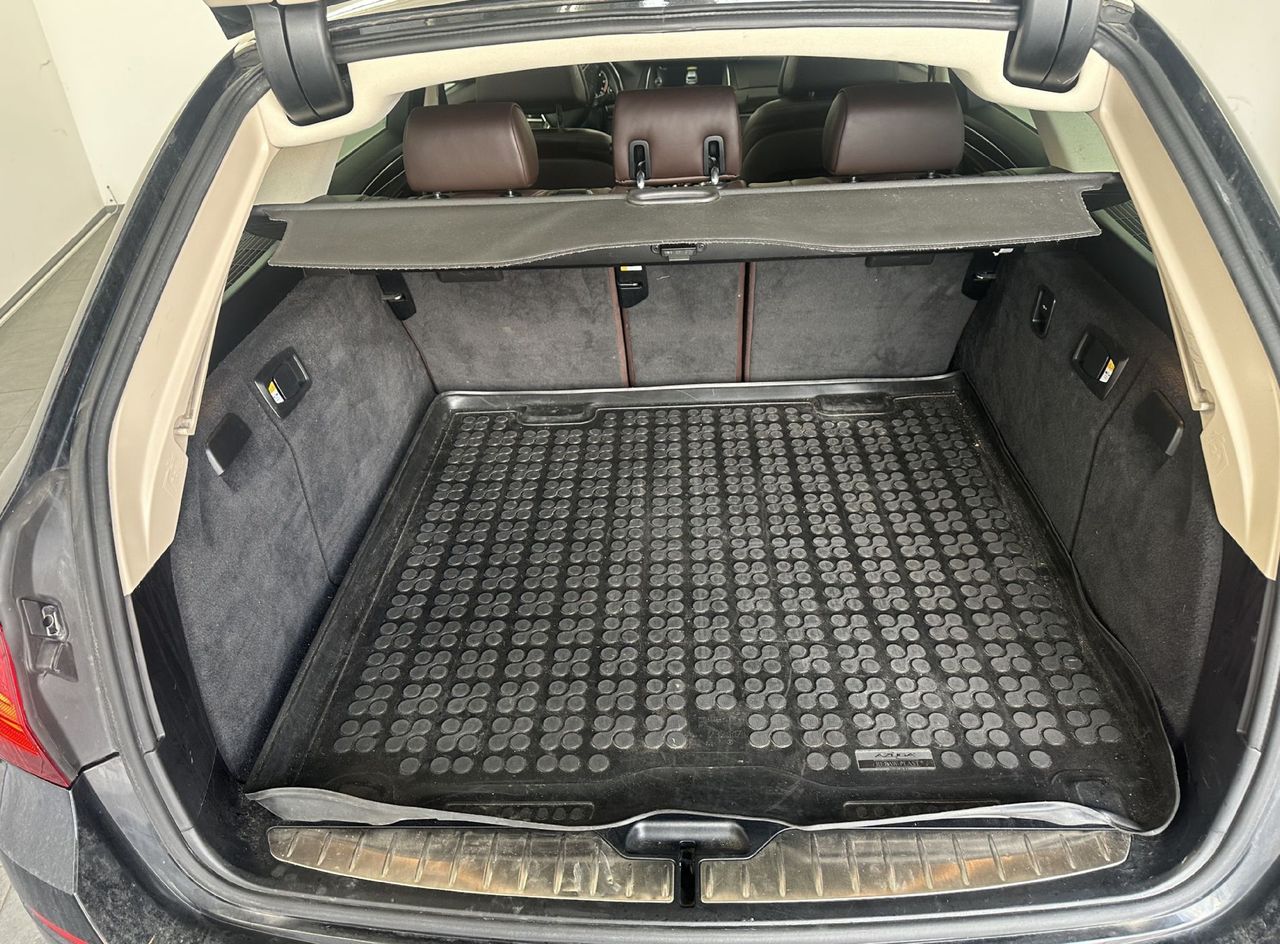 Zunanja slika - BMW Serija 5 - Touring: 530d xDrive.KAMERA.LED.NAVI.USNJE.AUT.TOP - 11