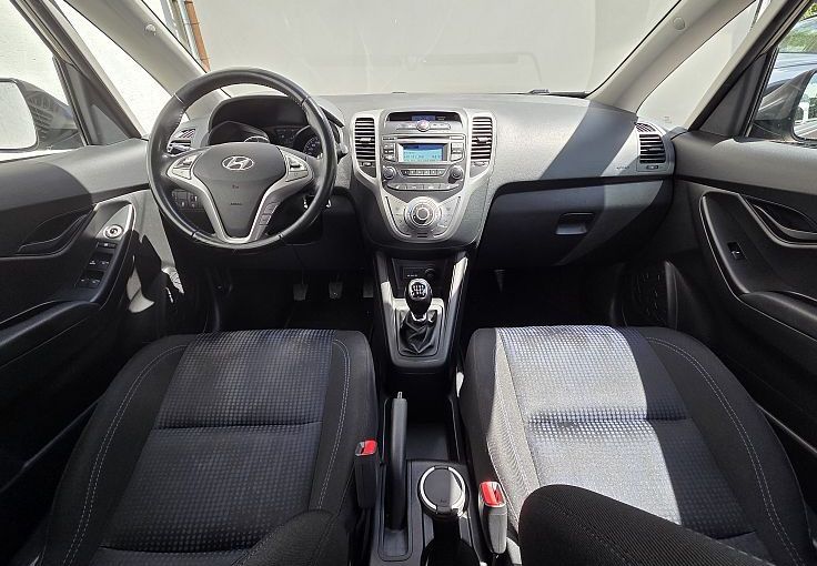 Zunanja slika - Hyundai ix20 - 1.6 CRDi Comfort - 9