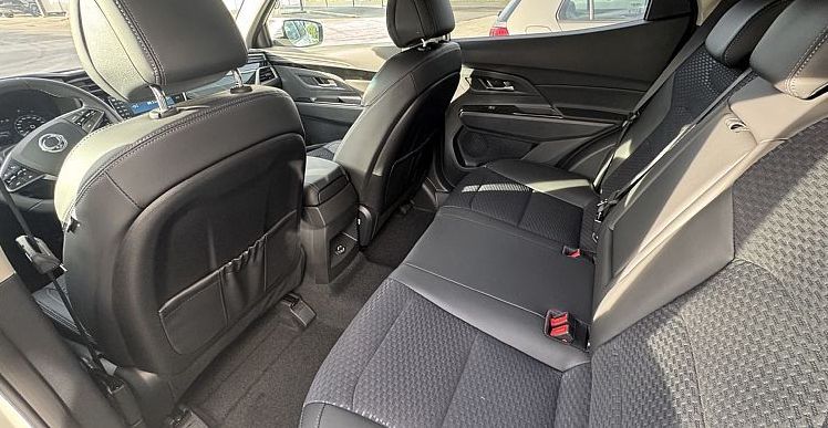 Zunanja slika - KG Mobility Korando - 1.5 T-GDI Smart 4WD M T - 10