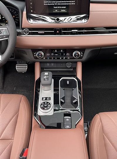 Zunanja slika - Mitsubishi Outlander - 2.4 PHEV Instyle+ Auto - 10