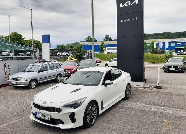 Zunanja slika - KIA Stinger - 2.2 TCI GT Line RWD 147 kW - 1