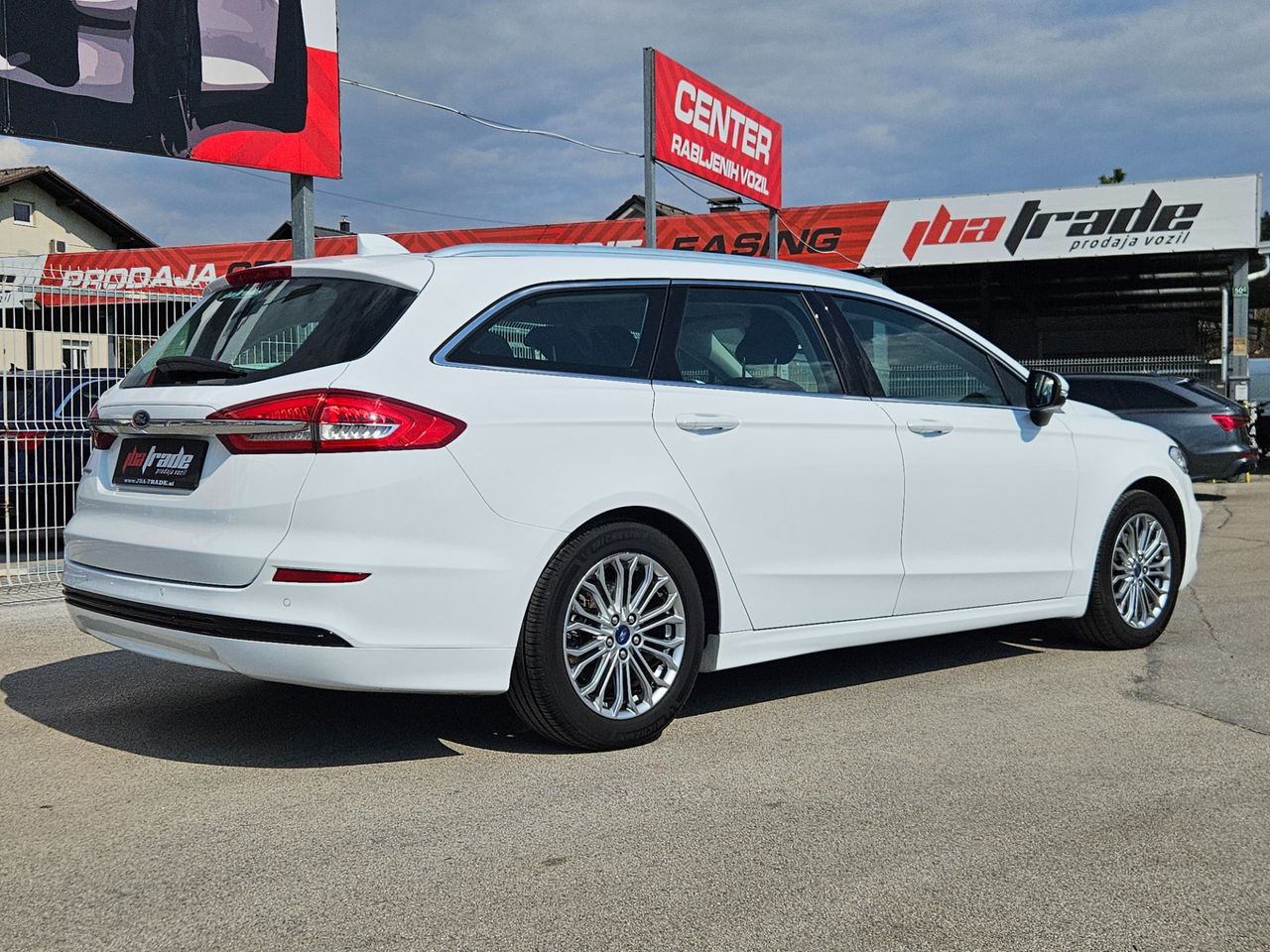 Zunanja slika - Ford Mondeo - Karavan 2,0 TDCi Titanium - 5