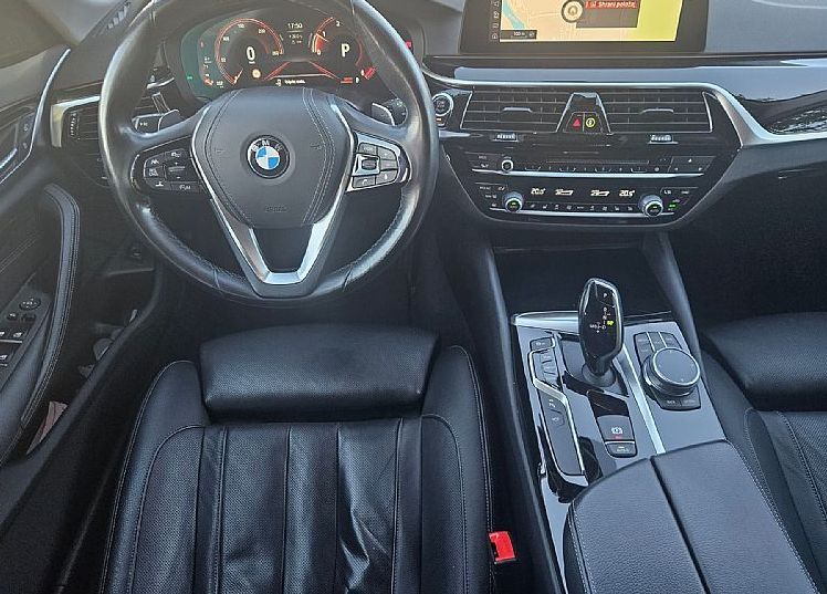 Zunanja slika - BMW Serija 5 - Touring: 520d 190ks °AUT°°FULL LED° °HEAD-UP° °RADAR° °3 - 9