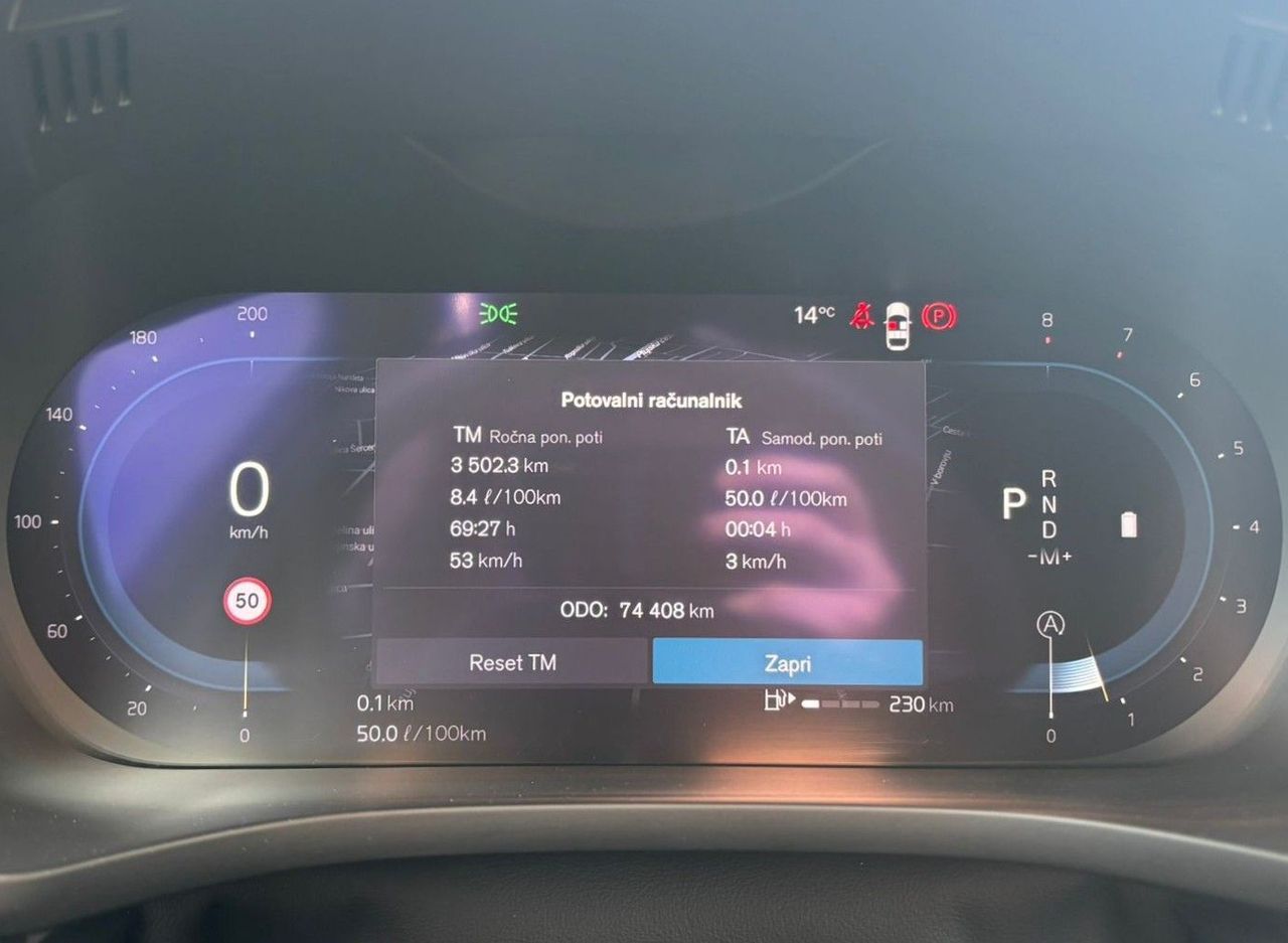 Zunanja slika - Volvo XC60 - B4P Momentum PRO AT FWD KAMERA-GRETJE.SED.-DAB+ - 10