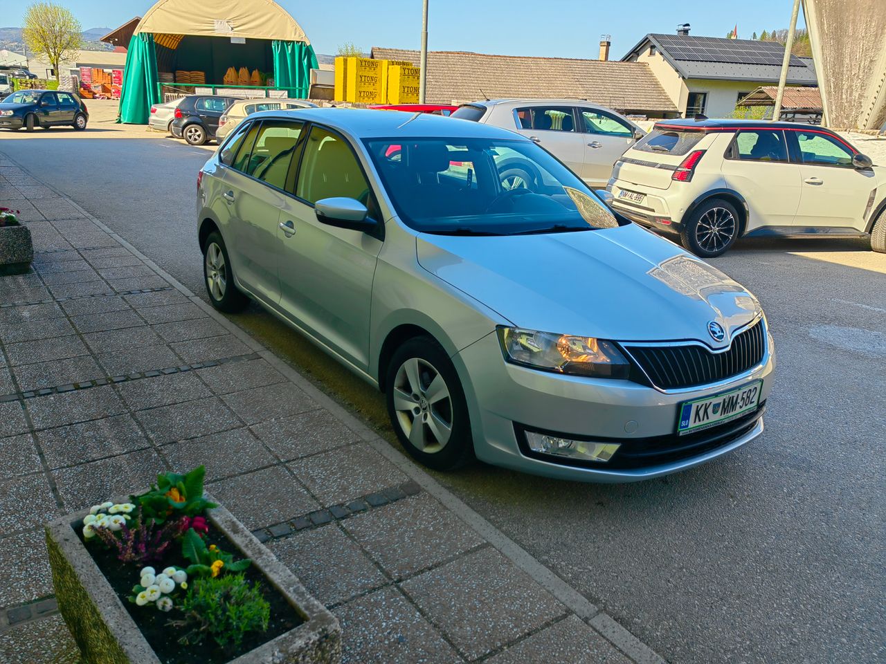 Zunanja slika - Škoda Rapid - Spaceback 1,6 TDI Ambition - 1