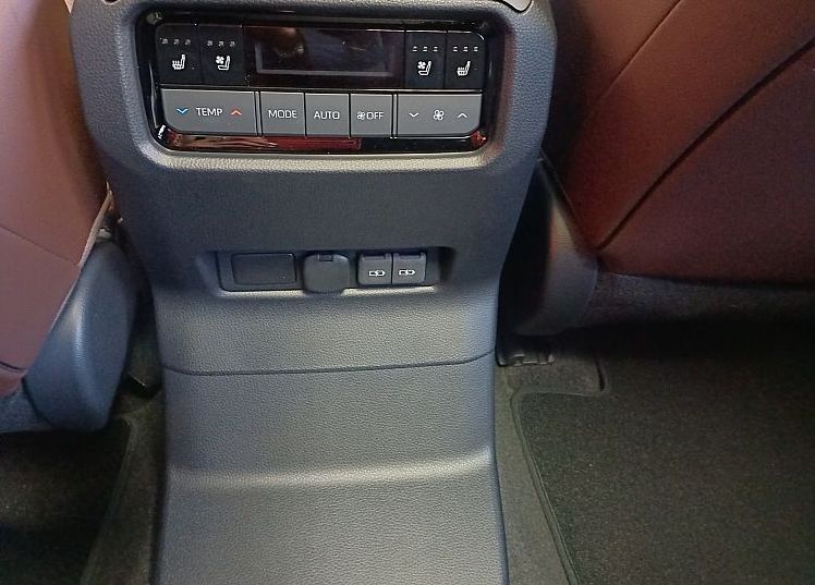 Zunanja slika - Toyota Land Cruiser - FIRST EDITION - 7