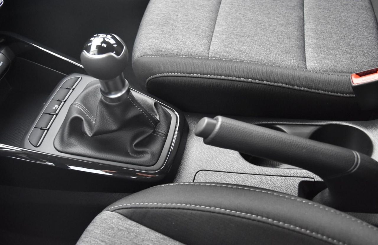 Zunanja slika - KIA Stonic - 1.2 DPI 57.9 kW  79 KM  LX Urban+ M T - 12