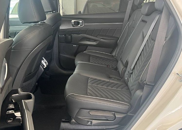 Zunanja slika - KIA Sorento - 2.2 TCi EX Limited Pan.AWD 7s 8DCT 142kW - 8