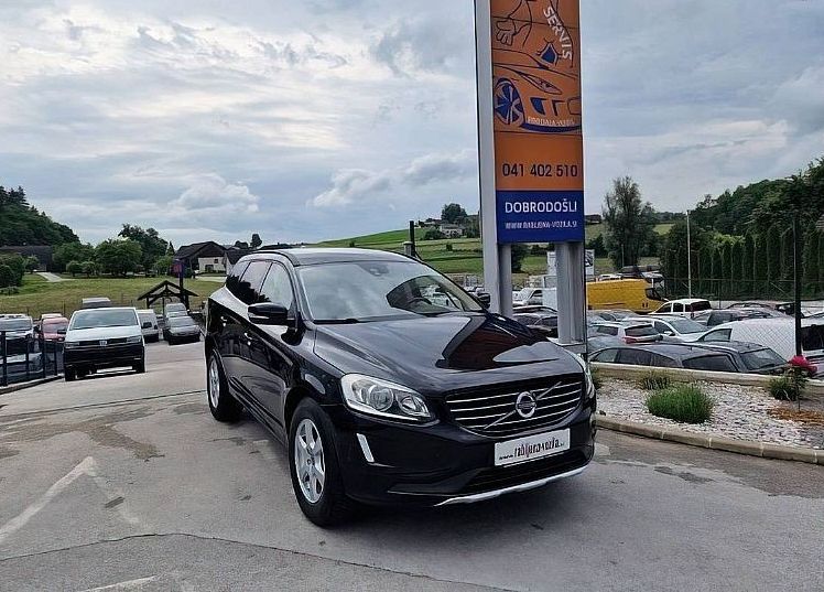 Zunanja slika - Volvo XC60 - D4 AWD R-Design Summum LEPO OHRANJEN... - 1