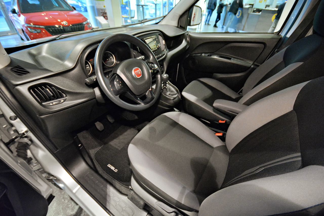 Zunanja slika - Fiat Doblo - 1.4 16v Easy PDC-KLJUKA-BLUETOOTH - 9