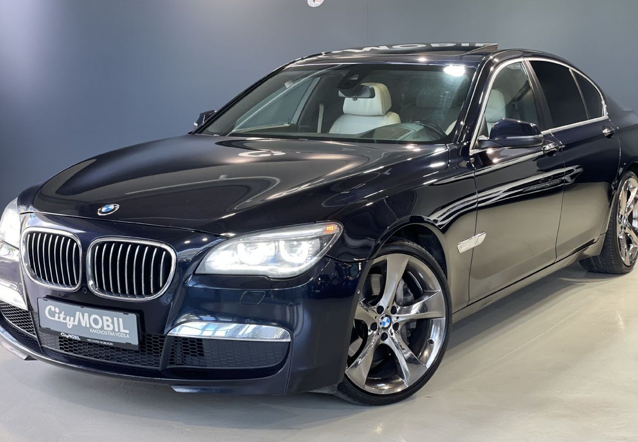 Zunanja slika - BMW Serija 7 - : 750d-xDrive-M OPTIK-NAVIGACIJA-INDIVIDUAL-MEMORY - 1