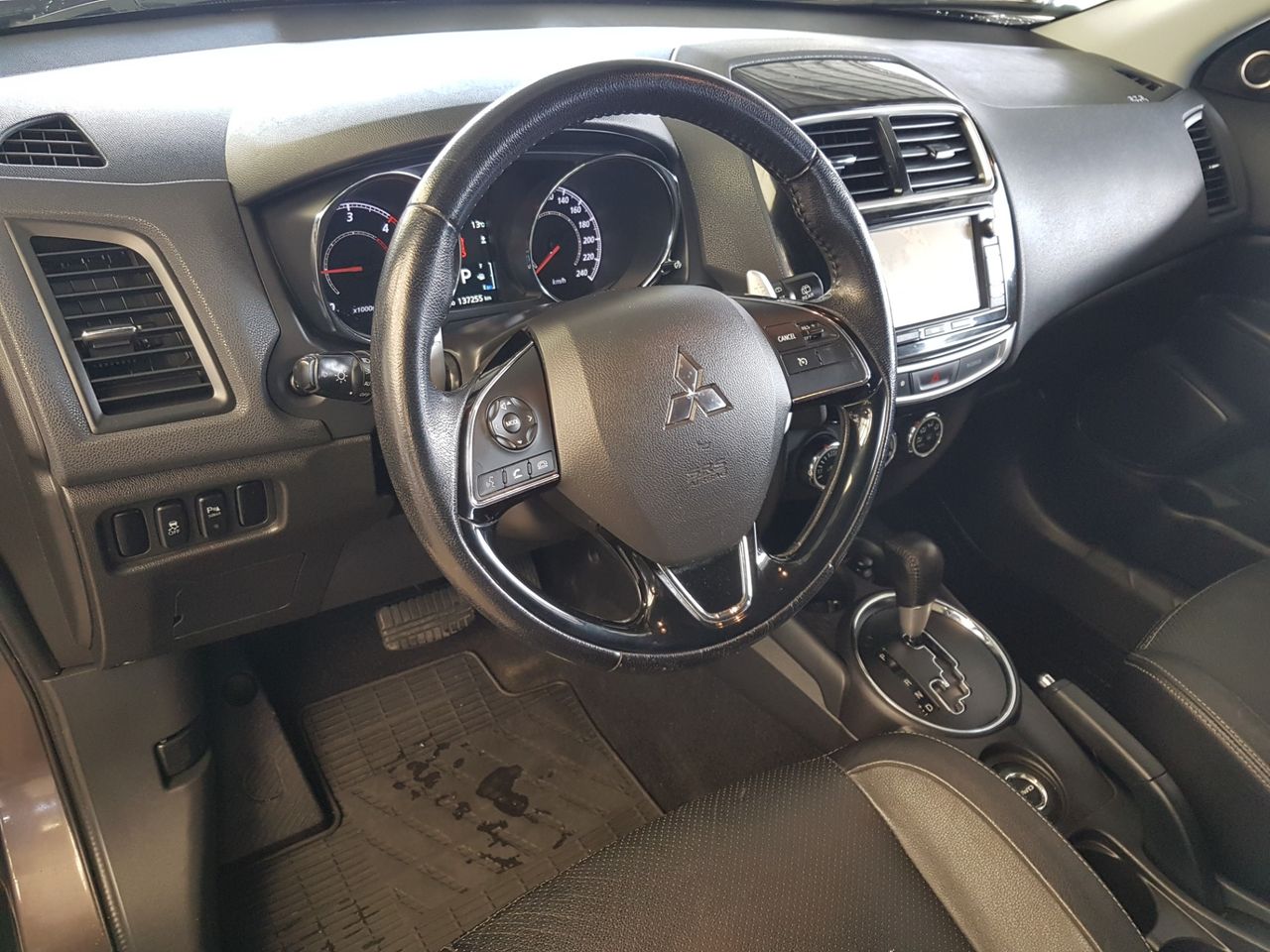 Zunanja slika - Mitsubishi ASX - 2.2 DID HP 4WD AUT. - 9