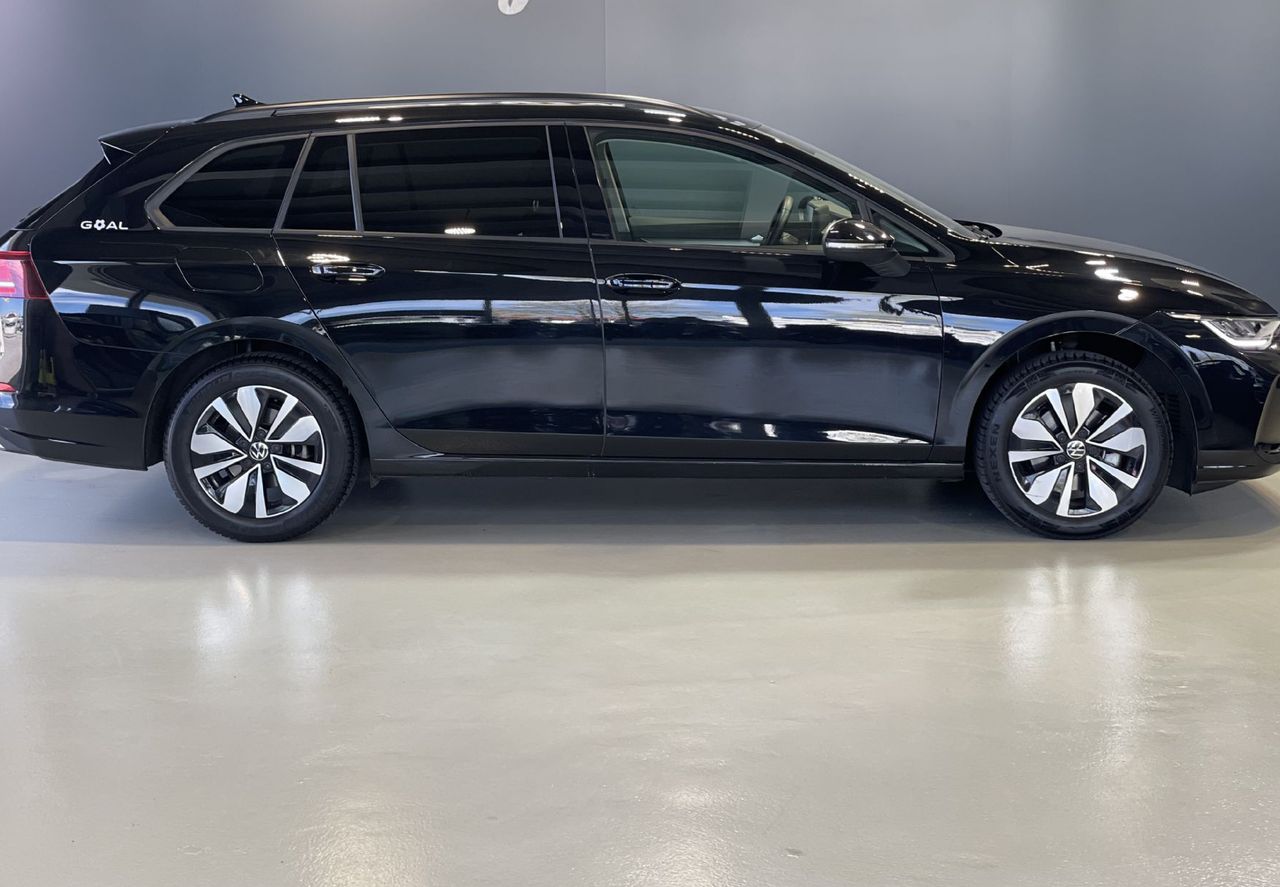 Zunanja slika - VW Golf - Variant 1.LASTNIK-VIRTUAL-NAVIGACIJA-RADAR-LED-LANE-ALU - 4