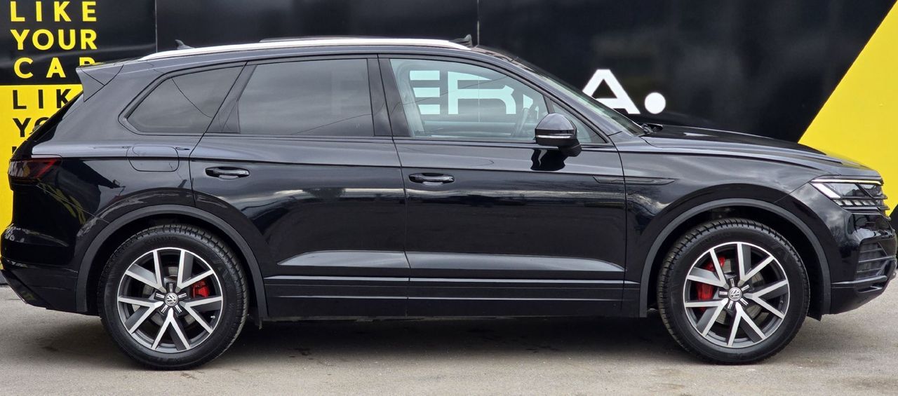 Zunanja slika - VW Touareg - V6 TDI BLACK PAKET-PANORAMA-MATRIX-ALU 20-VIRTUAL - 3