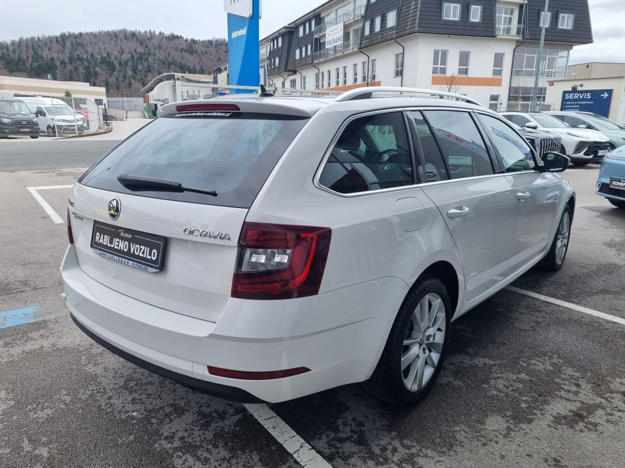 Zunanja slika - Škoda Octavia - COMBI 2.0 TDI 110 kW DSG MENJALNIK - TOP OPREMA - 6