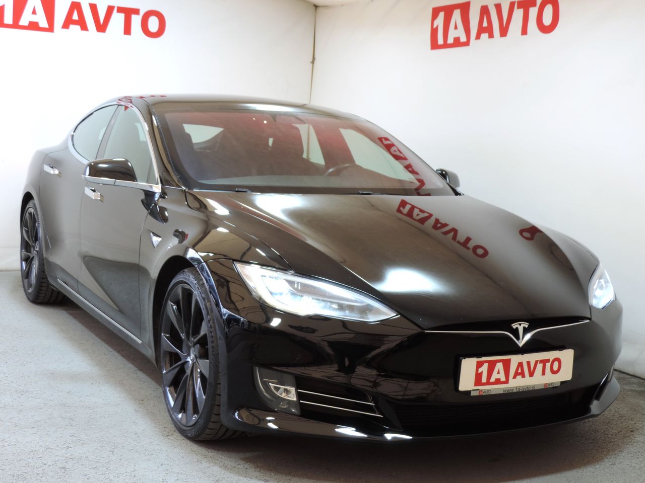 Zunanja slika - Tesla Model S - 100D - 3