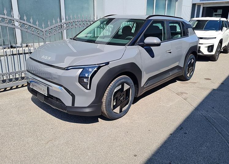Zunanja slika - KIA EV3 - 58.3 kWh baterija. 150 kW  204 KM  Star - 7
