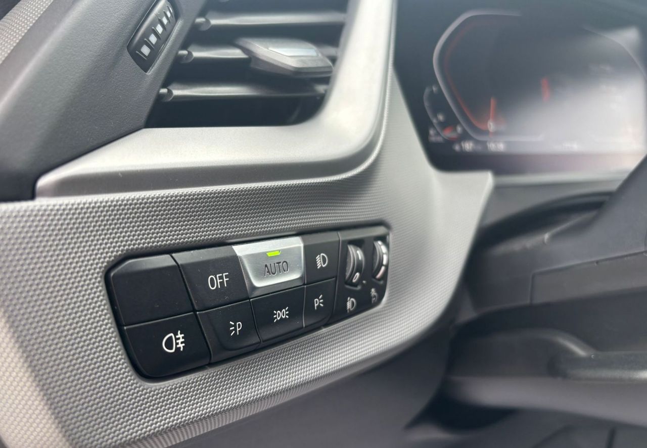 Zunanja slika - BMW Serija 1 - : 118d aut. Sport SLO-1.LAST.-LED - 13