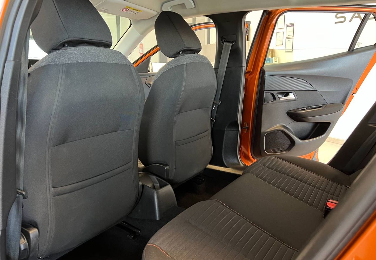 Zunanja slika - Peugeot 2008 - 1.2-1.LASTNIK-JAMSTVO-ODLIČEN-OBROK ŽE OD 128€ - 12