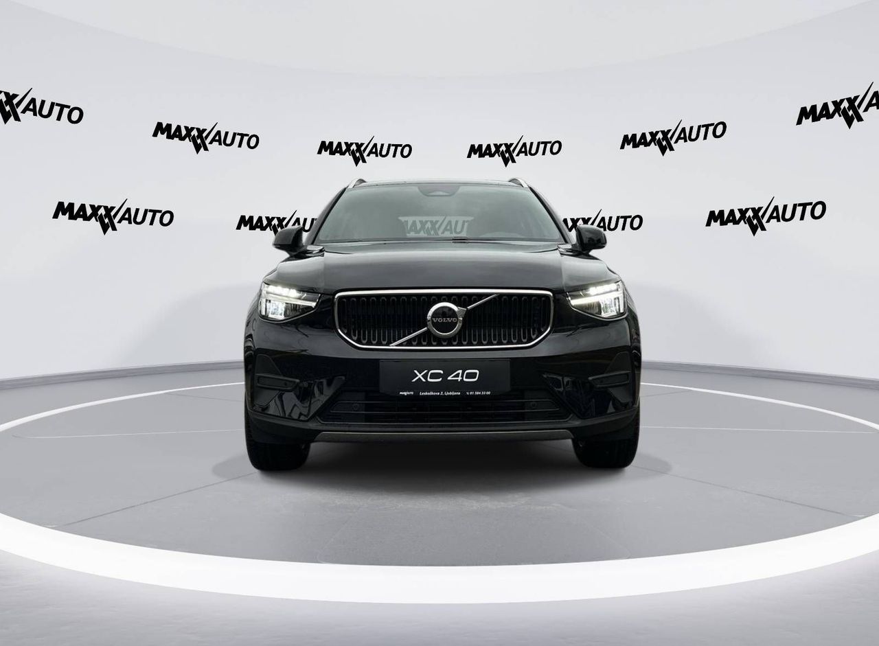 Zunanja slika - Volvo XC40 - B3P Core Avt. - 2