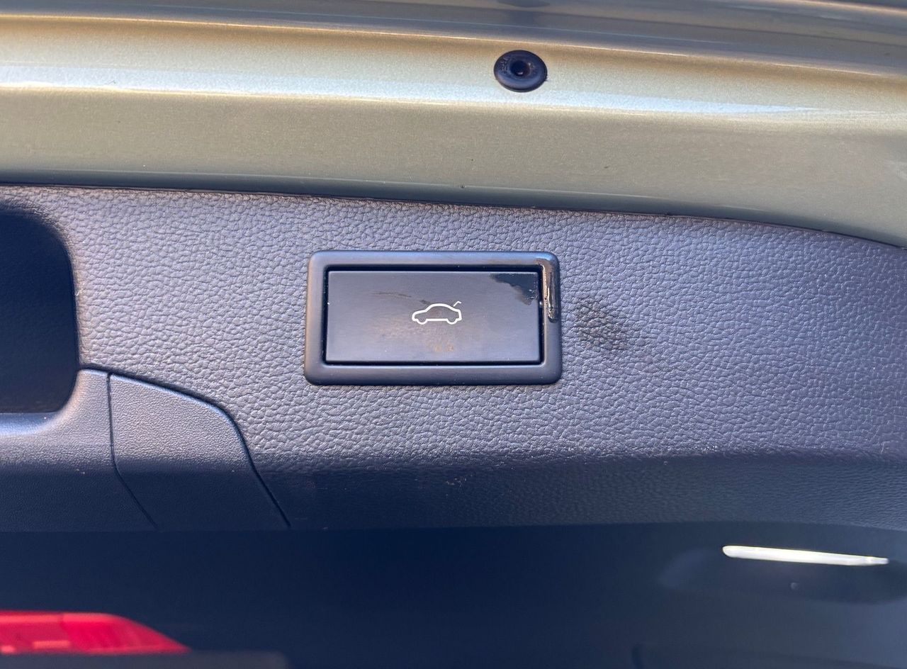 Zunanja slika - Škoda Superb - SELECTION Combi 2.0 TDi DSG 4X4 193PS-SLO-1.LAST - 11