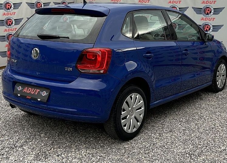 Zunanja slika - VW Polo - 1.6 TDI DPF Highline 66  90  PARK. NAVI. 1 LET.J.. - 6