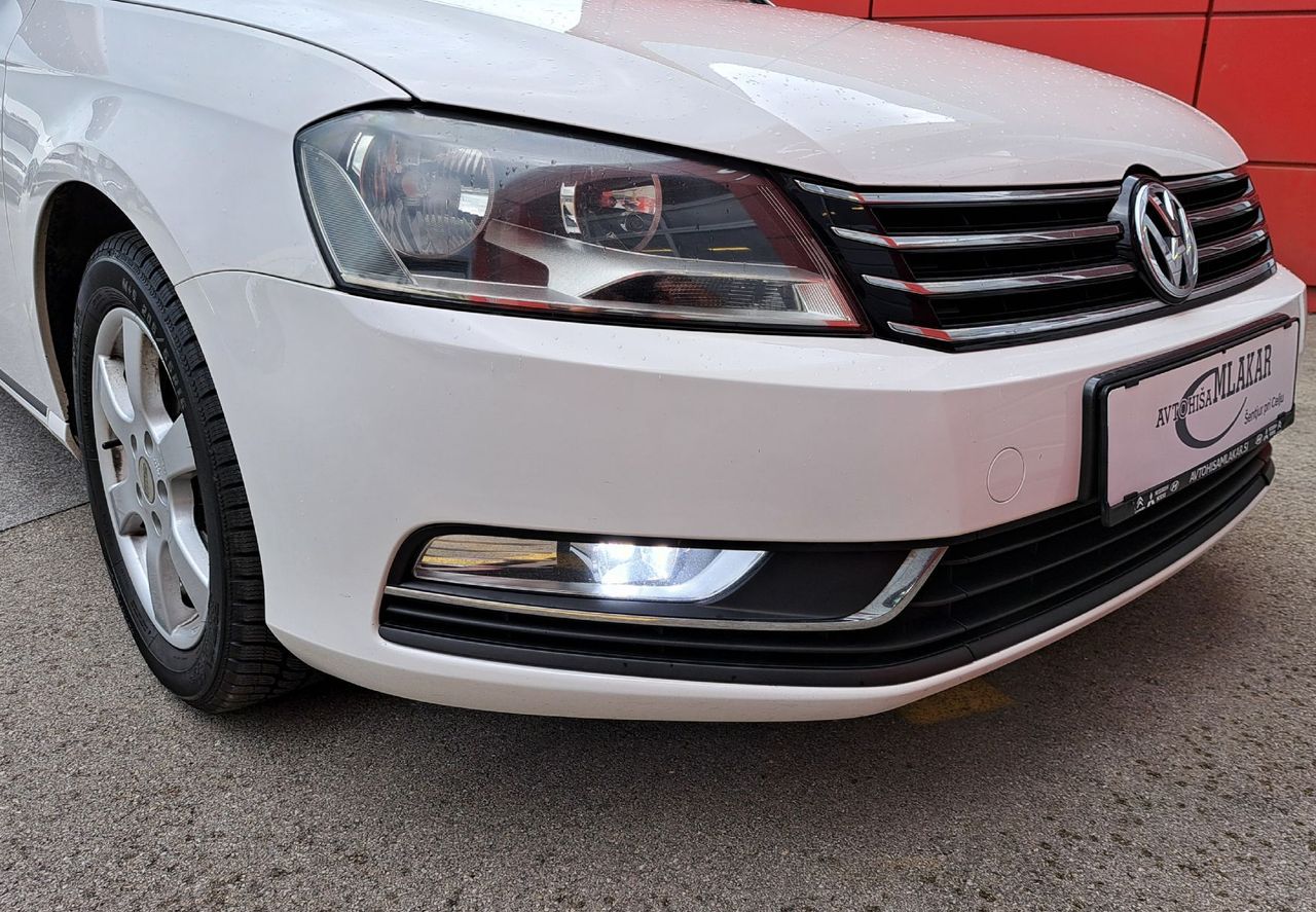 Zunanja slika - VW Passat - Variant 1.6 TDI  Comfortline -ODLIČEN- - 14