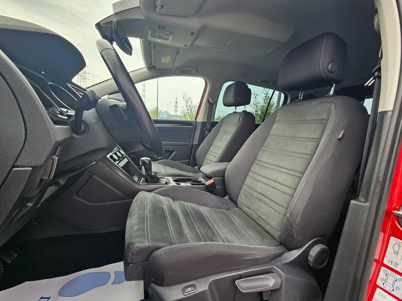 Zunanja slika - VW Touran - 2,0 TDI BMT Highline DSG - 7