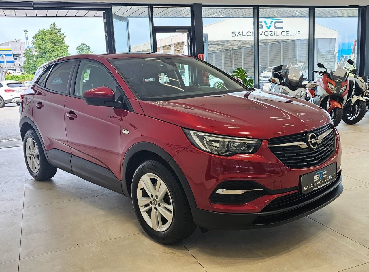 Zunanja slika - Opel Grandland X - 1.2-JAMSTVO-OPRAVLJEN VELIK SERVIS-OBROK ŽE 143€ - 3