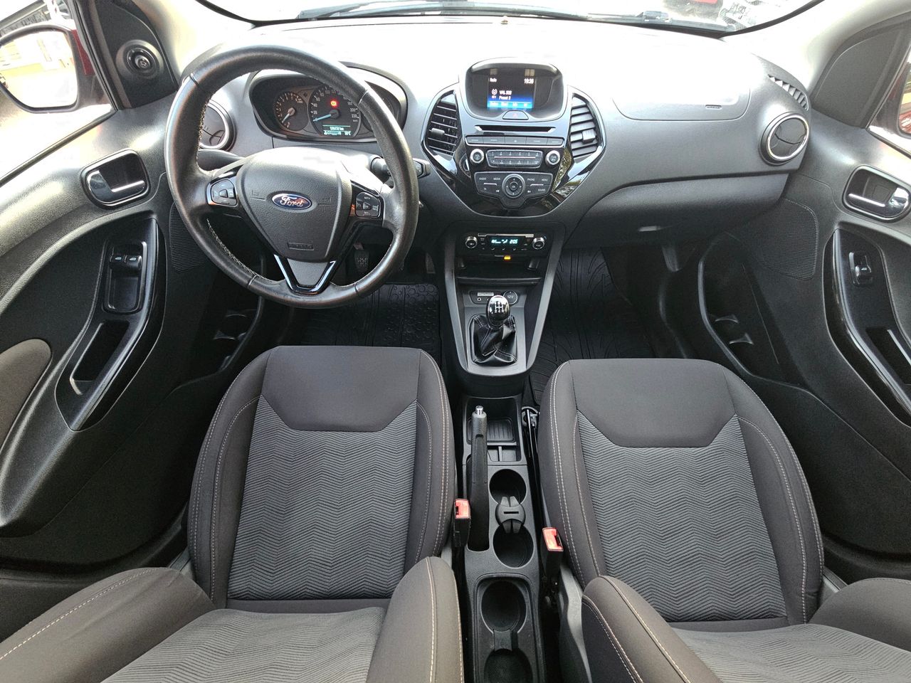 Notranja slika - Ford Ka - + 1,2 Trend - 9