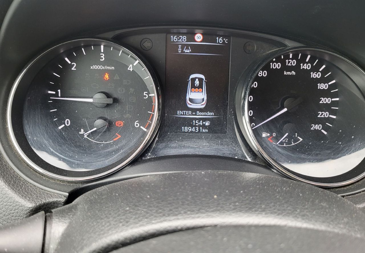 Zunanja slika - Nissan Qashqai - 1.5 DCI 360 navi-pdc-kamera-alu-acc-tempom-servis - 9
