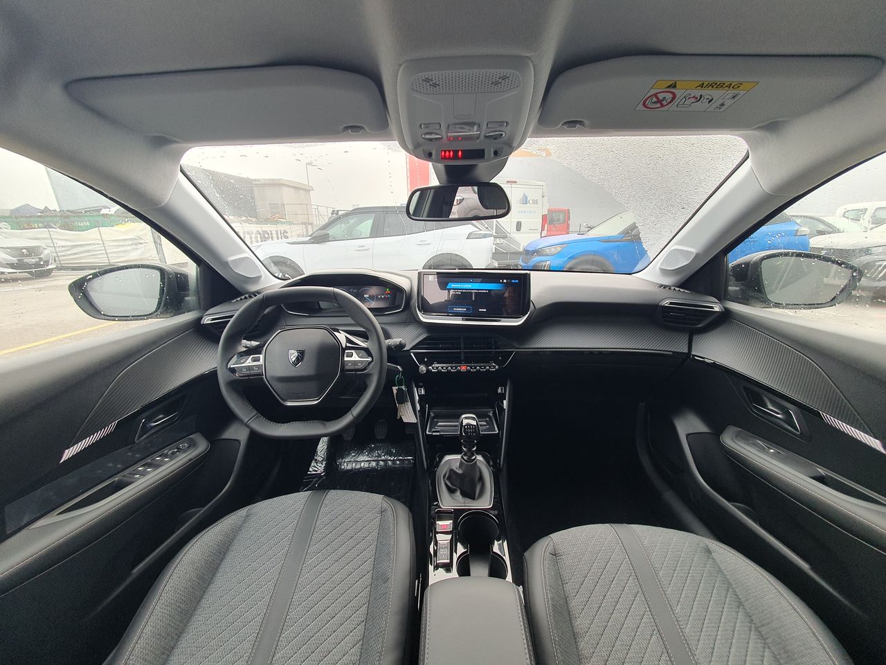Zunanja slika - Peugeot 208 - Allure1.2 Turbo 100 - NA ZALOGI - 2