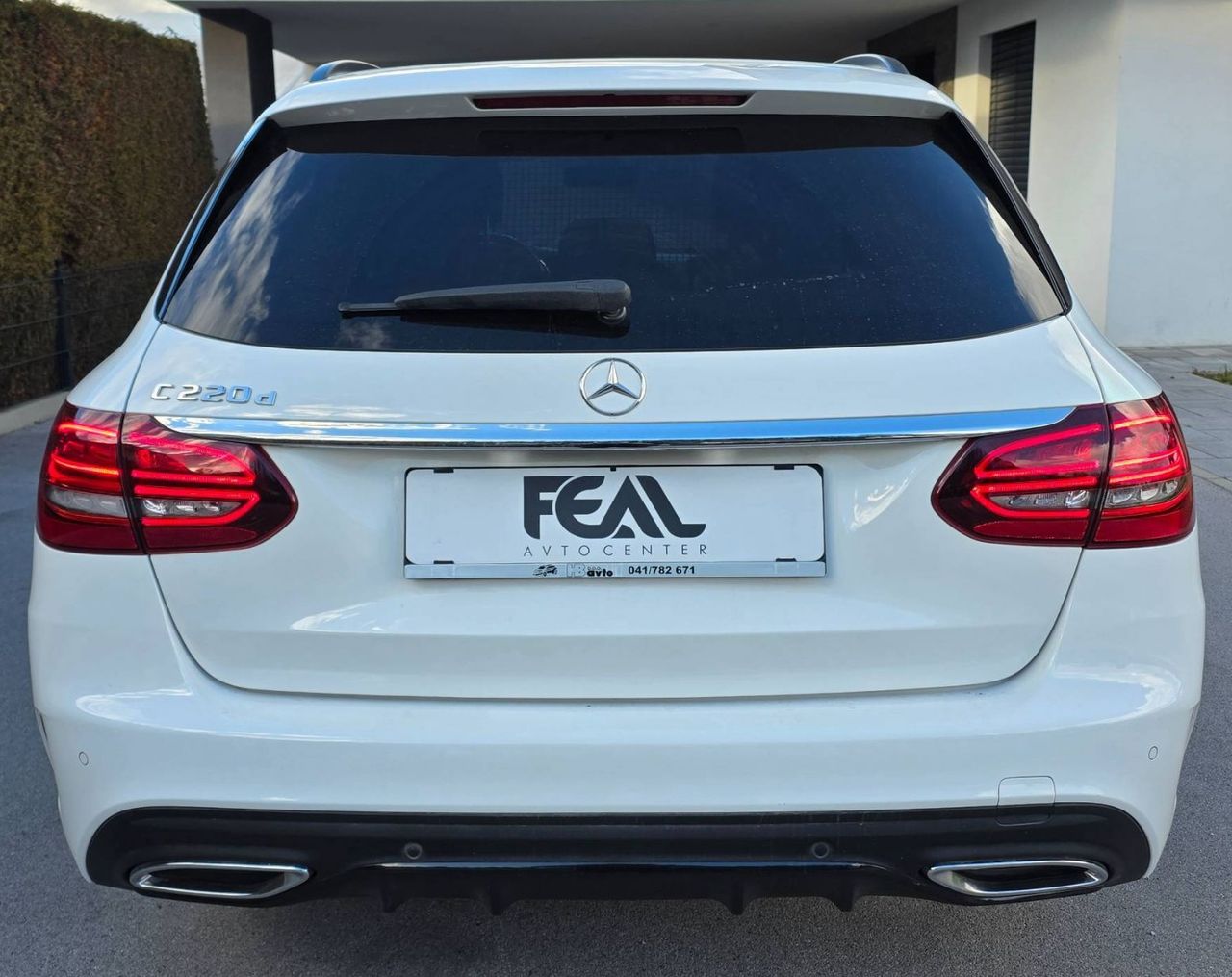 Zunanja slika - Mercedes-Benz C-Razred - C 220CDI-3X AMG-VIRTUAL-ACC-FULL LED-KAMERA... - 8