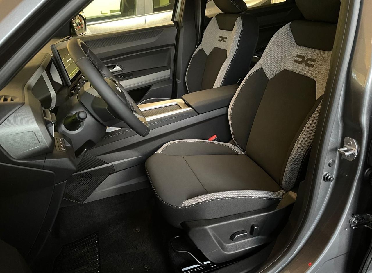 Zunanja slika - Dacia Bigster - Hybrid 155 Journey - 9