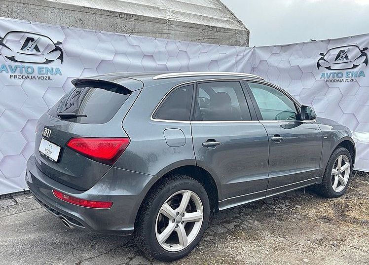 Zunanja slika - Audi Q5 - 3.0 TDI QUATTRO S tronic3x S line - LED - GRETJE - 3