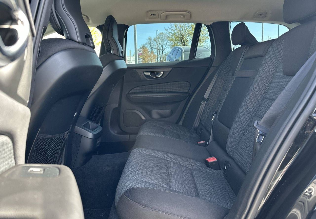 Zunanja slika - Volvo V60 - B4D Momentum Avt - 11