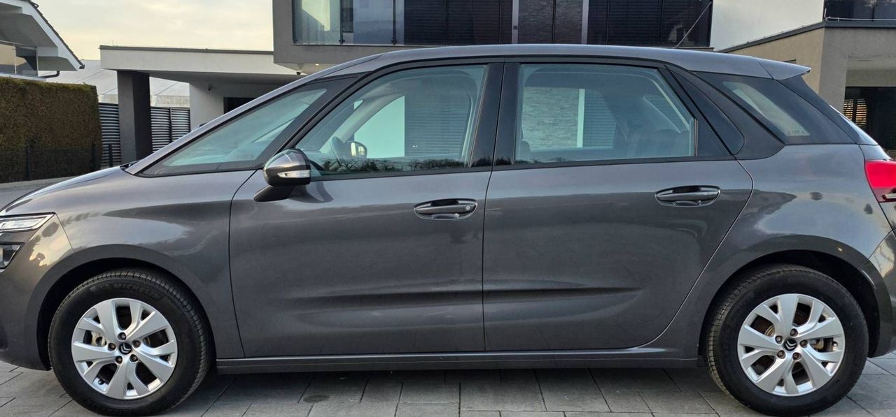 Zunanja slika - Citroën C4 - Picasso 1.2 PT-1 LASTNIK-SERVISNA KNJIGA-FACELIFT-ODLIČEN - 5