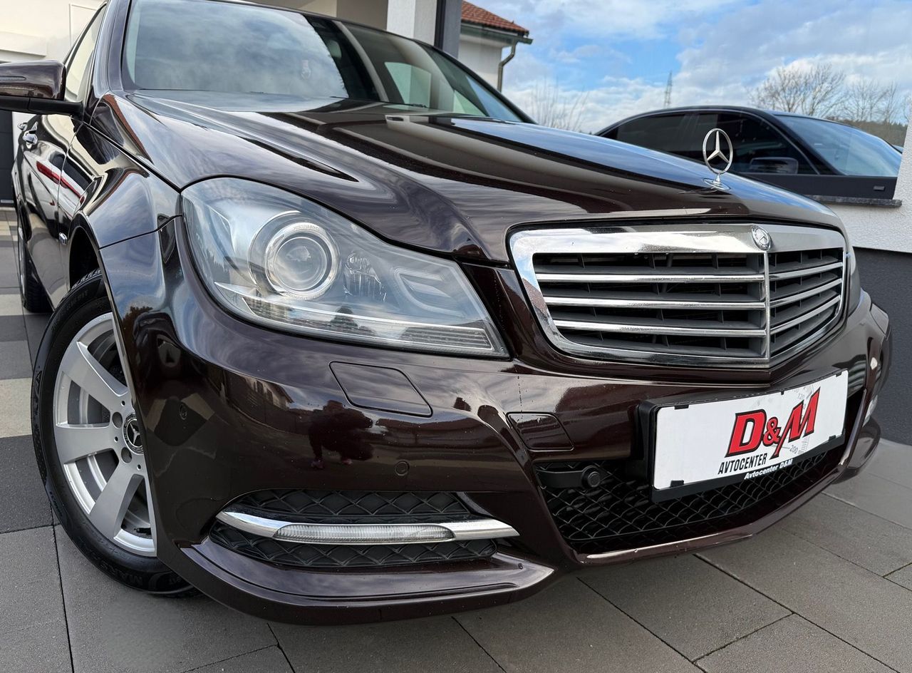 Zunanja slika - Mercedes-Benz C-Razred - C 220 CDI|SLO|XENON|NAVI|2X PDC|NOVE GUME - 2