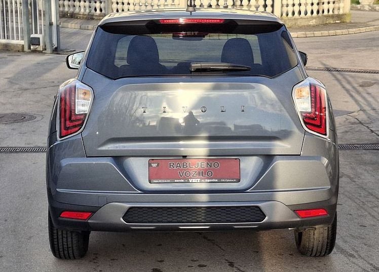 Zunanja slika - KG Mobility Tivoli - 1.5 T-GDI Special 1. LASTNIK SLOVENSKO POREKLO - 5