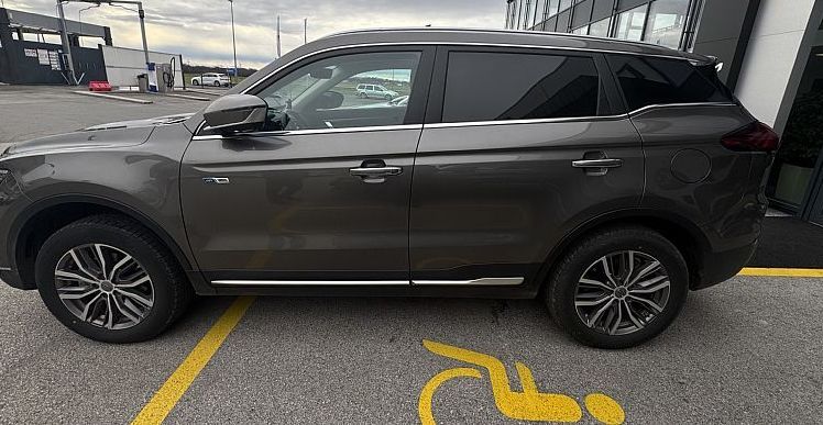 Zunanja slika - Geely Atlas Pro - 4x4  Flagship + KLJUKA + GUME - 5