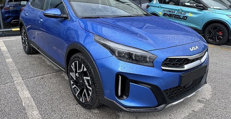 Zunanja slika - KIA XCeed - 1.6 T-GDi EX WAY 7DCT - 1