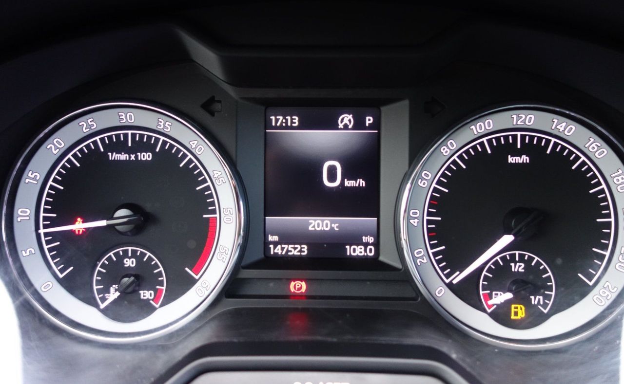 Zunanja slika - Škoda Octavia - Combi 2.0 TDI - 11