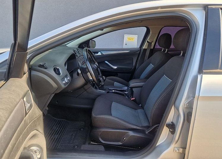 Zunanja slika - Ford Mondeo - SW 1.6 TDCi  115 KM  TITANIUM - 8