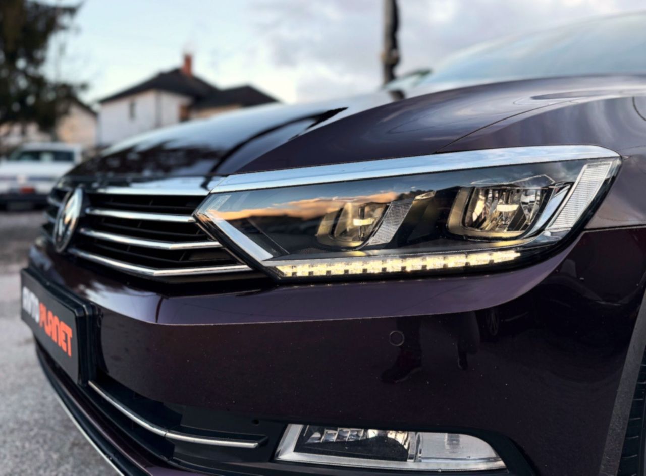 Zunanja slika - VW Passat - Variant 2.0 TDI BMT Highline LED NAVI USNJE KEYLESS ALU17 - 9