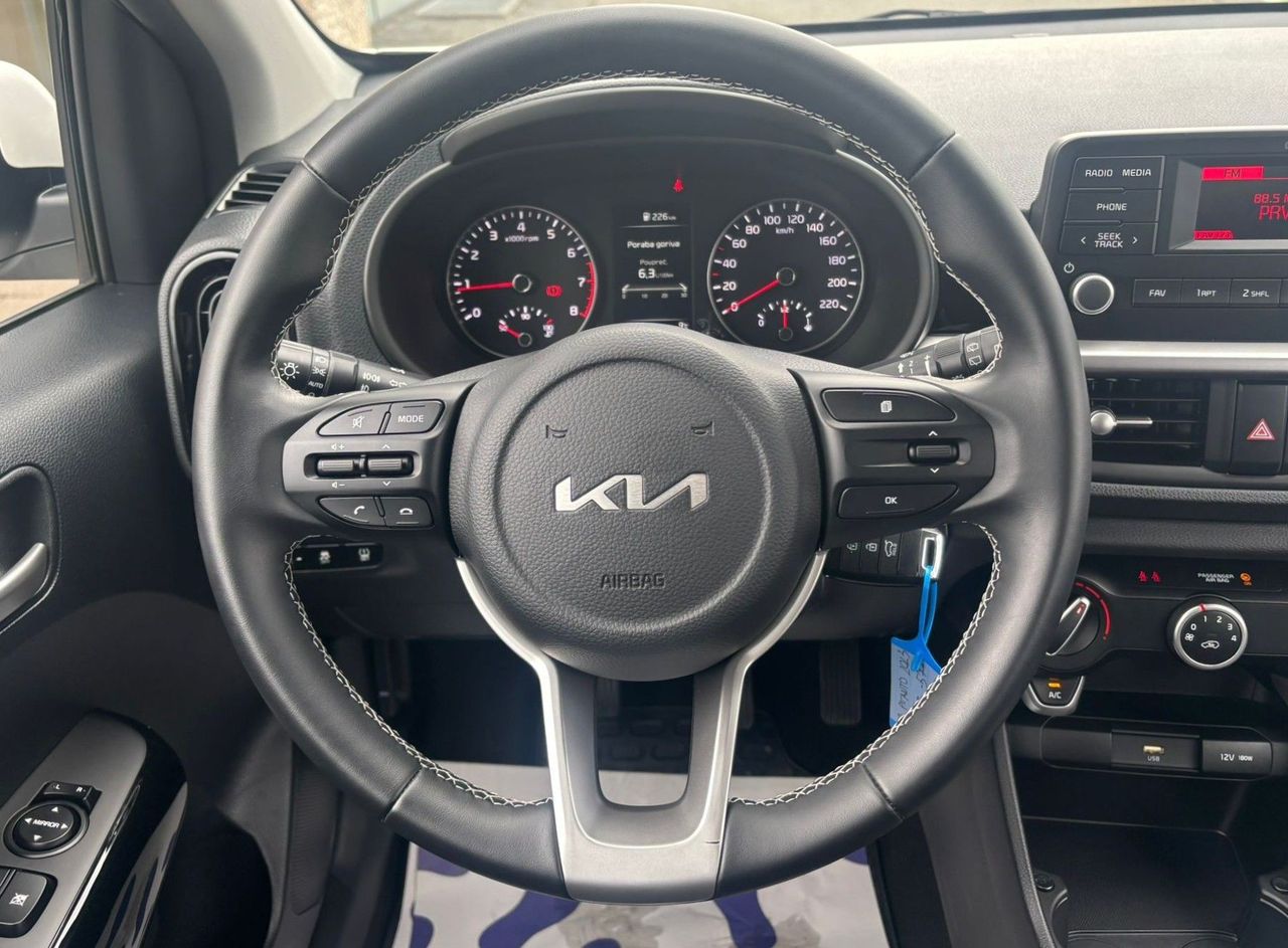 Zunanja slika - KIA Picanto - 1.0 MPI EX Fun KLIMA-1.LAST.- SLO - 19