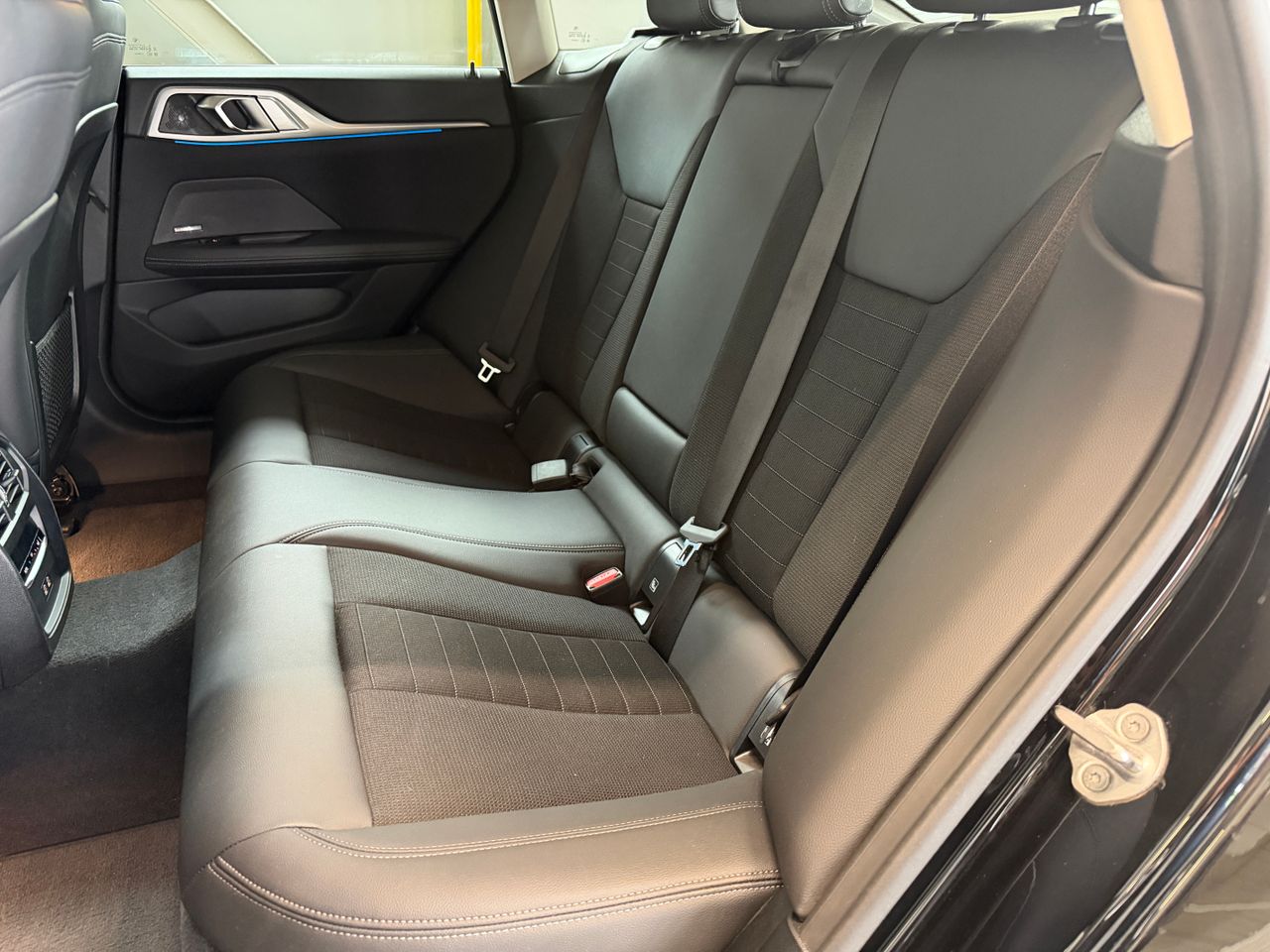 Notranja slika - BMW i4 - BMW - 24