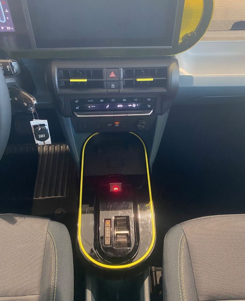 Zunanja slika - Fiat Grande Panda - 1.2 E-DCT6 110 LaPrima - 7