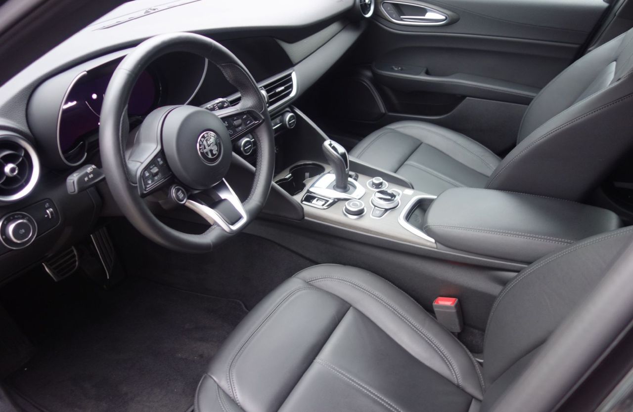 Zunanja slika - Alfa Romeo Giulia - 2.0 Turbo 280 Ti AT8 Q4 - 7