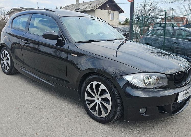 Zunanja slika - BMW Serija 1 - : 118d 143ks °M-PAKET° °STREŠNO OKNO° °XENON° - 4