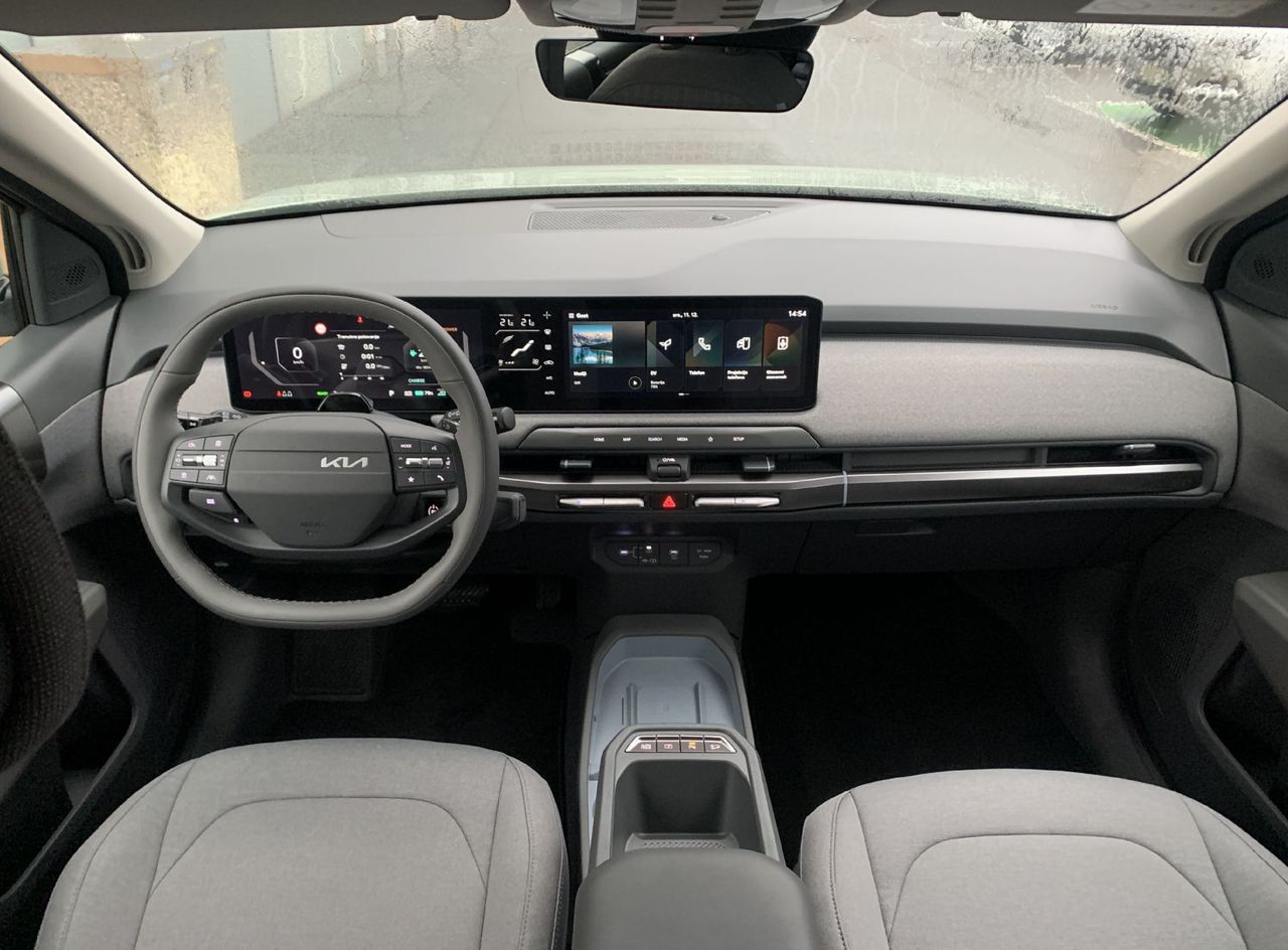 Zunanja slika - KIA EV3 - 58.3 kWh baterija. 150 kW  204 KM  Air - 14